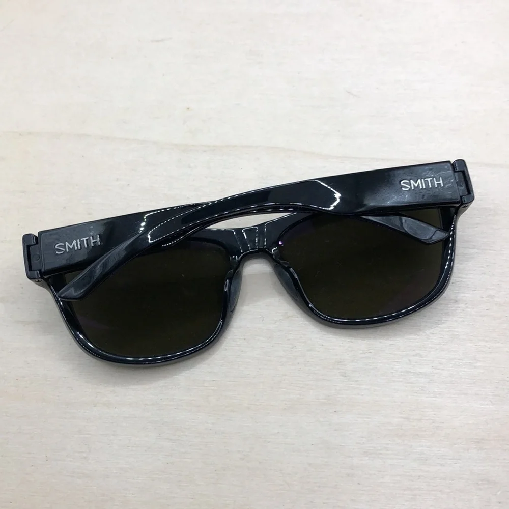 smith ember 807 black sunglasses chromapop lens polarized rectangular - unisex